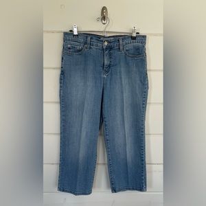 Levi’s Perfectly Slimming 512